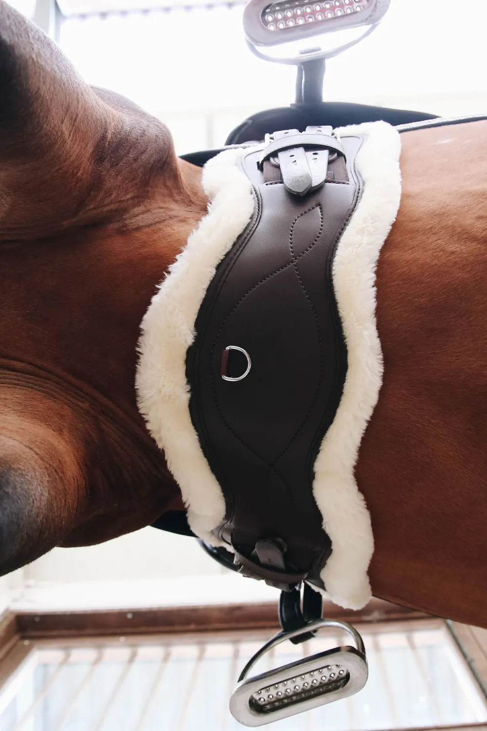 Kentucky Horsewear Sadelgjordar & Tillbehör-Anatomisk Dressyrgjord Fårskinn