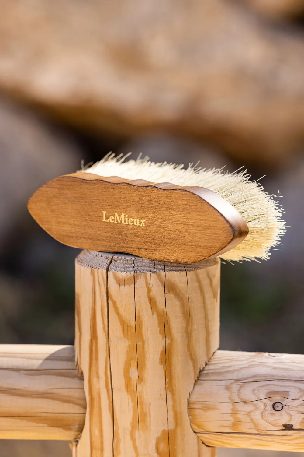 LeMieux Lemieux|Ryktväskor & Ryktborstar-Artisan Deep Clean Dandy Borste