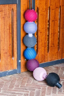 Grooming Deluxe Grooming Deluxe|Stallinredning & Upphängning-Boll Uppbindningsskydd Pro Svart