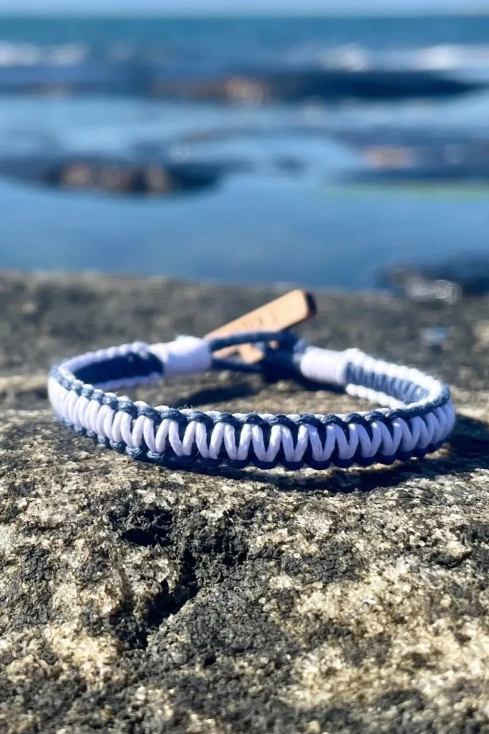CleanSea Örhängen & Armband-Action Taker Armband 1kg Havsblå/Saltvit