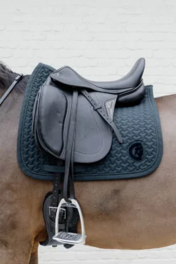 Kentucky Horsewear Kentucky Horsewear|Schabrak & Huvor-3D Logo Set Pine Green