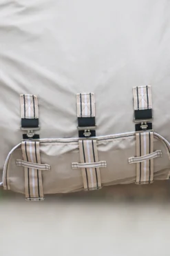 QHP Qhp-Eksemtäcke med Hals Beige