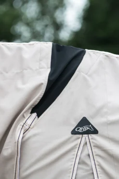 QHP Qhp-Eksemtäcke med Hals Beige