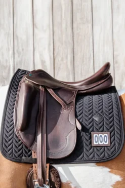 Kentucky Horsewear Schabrak & Huvor-Fiskben Tävlingsschabrak Svart