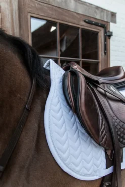 Kentucky Horsewear Schabrak & Huvor-Fiskben Tävlingsschabrak Vit