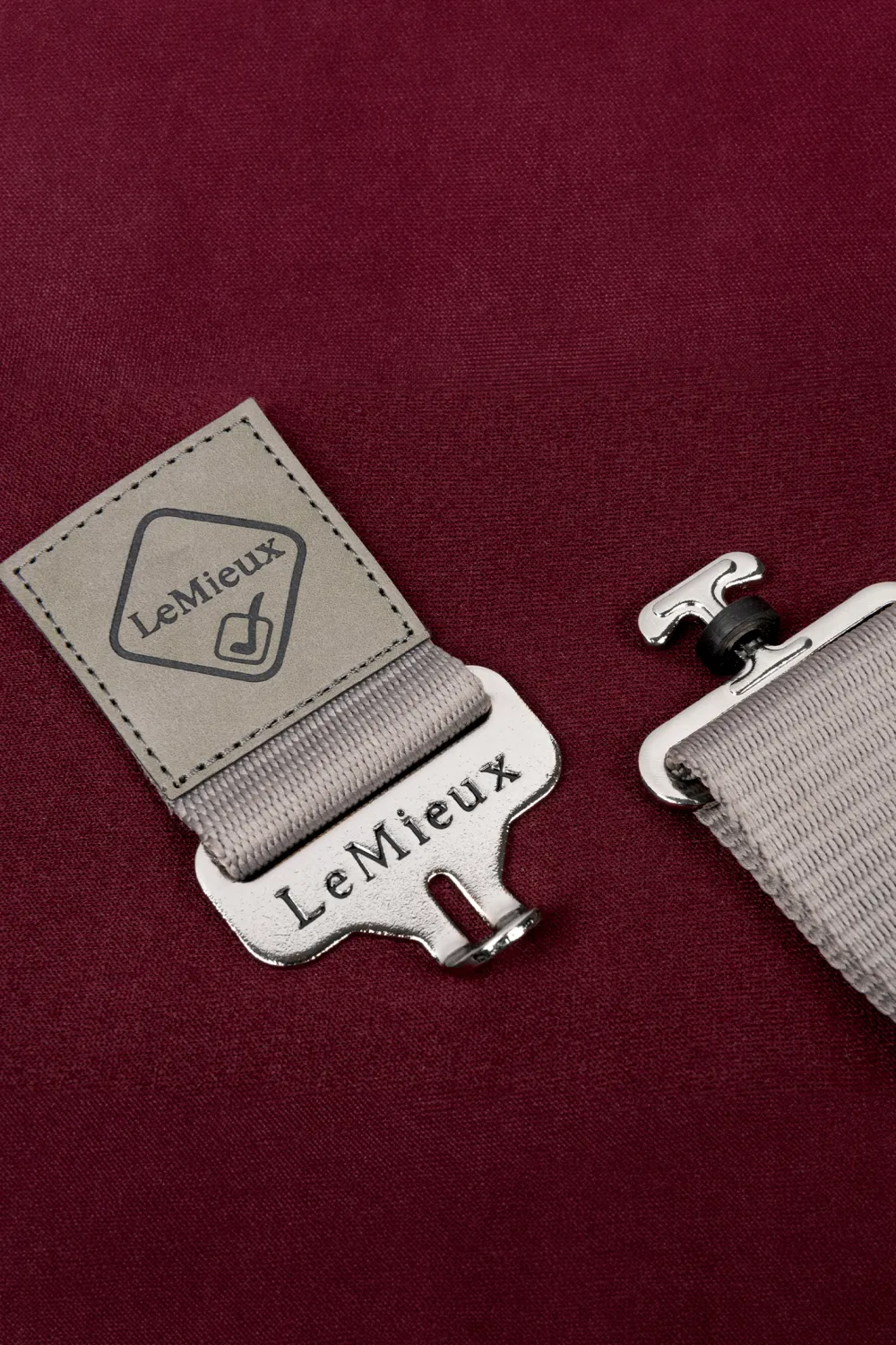 LeMieux Hästtäcken & Flughuvor|Lemieux-Fleecetäcke Arika Jersey-Tek Burgundy