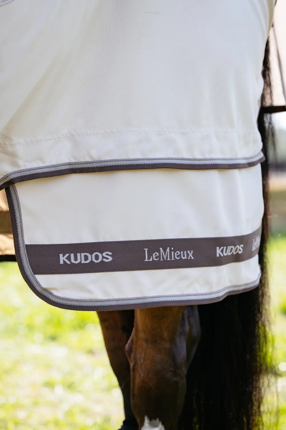 LeMieux Hästtäcken & Flughuvor|Flugskydd-Flugtäcke Shower Pro Sweet Itch Kudos Stone
