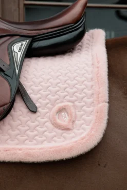Kentucky Horsewear Kentucky Horsewear|Schabrak & Huvor-Hoppschabrak Fuskpäls Old Rose