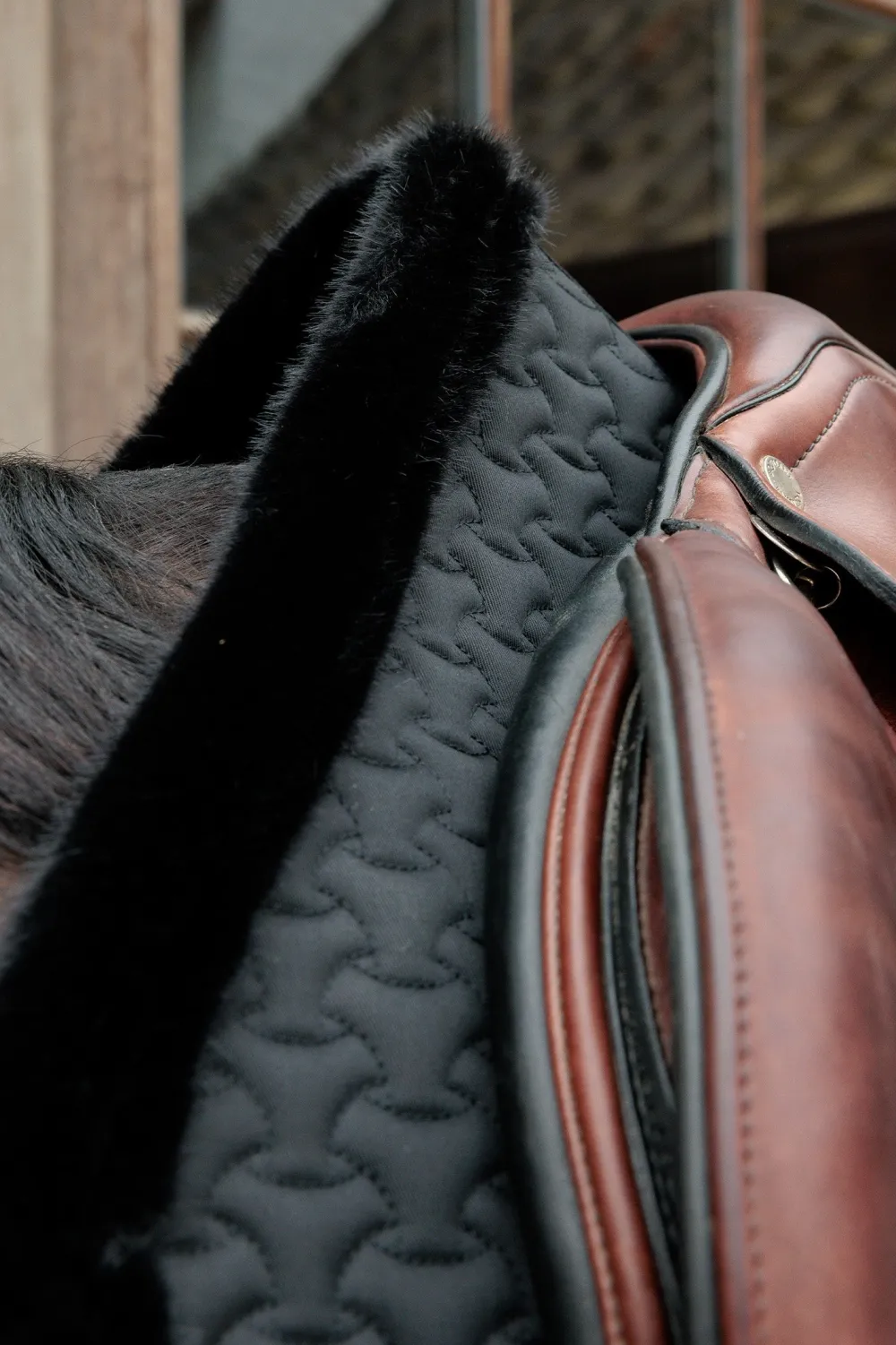 Kentucky Horsewear Kentucky Horsewear|Schabrak & Huvor-Hoppschabrak Fuskpäls Svart
