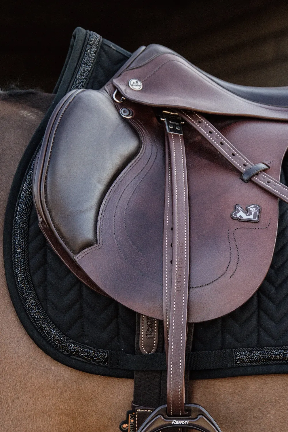 Kentucky Horsewear Kentucky Horsewear|Schabrak & Huvor-Hoppschabrak Glitter Stone Ponny Black
