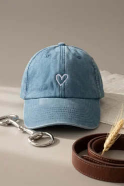 Svensk Ridsport Kepsar & Skärp-Keps Hjärta Denim