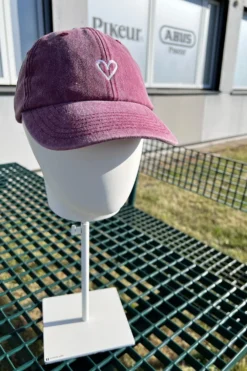 Svensk Ridsport Kepsar & Skärp-Keps Vintage Red Hjärta