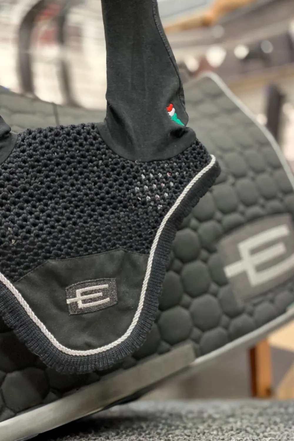 Equiline Schabrak & Huvor|Equiline-Kim Huva E-Logga