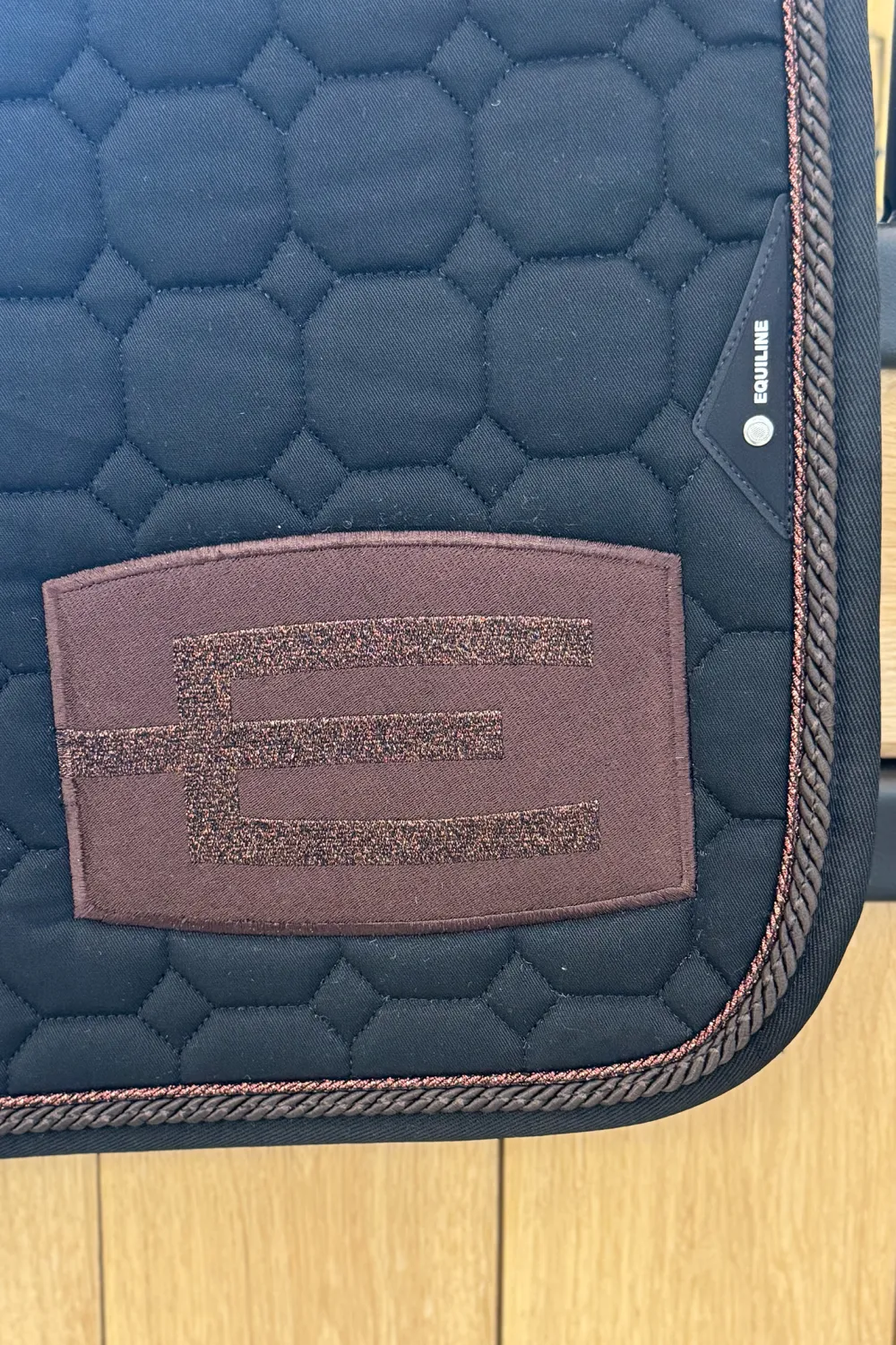 Equiline Schabrak & Huvor|Equiline-Octagon Hoppschabrak E-logga E60 P43 P112 Svart/Brun