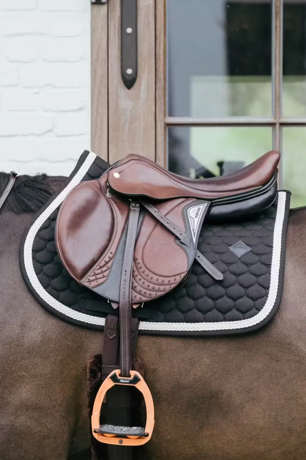 Kentucky Horsewear Kentucky Horsewear|Schabrak & Huvor-Plaited Cord Hoppschabrak Svart