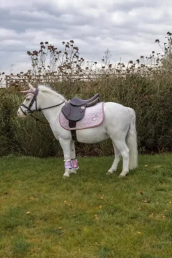 Kentucky Horsewear Kentucky Horsewear|Schabrak & Huvor-Ponnyschabrak Enhörning Glitter Ljusrosa