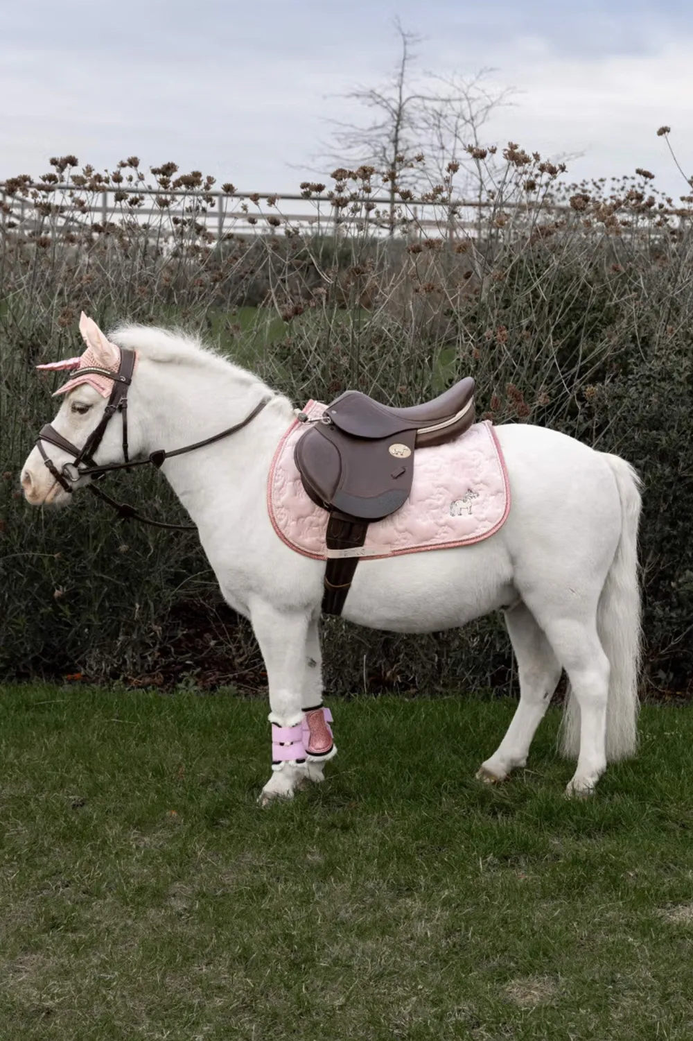 Kentucky Horsewear Kentucky Horsewear|Schabrak & Huvor-Ponnyschabrak Enhörning Glitter Ljusrosa