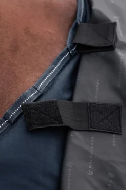 Waldhausen Hästtäcken & Flughuvor-Regntäcke Arctic 50g Night Blue
