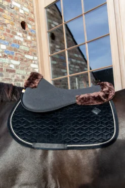 Kentucky Horsewear Sadlar & Sadelpaddar-Sadelpadd Fårskinn