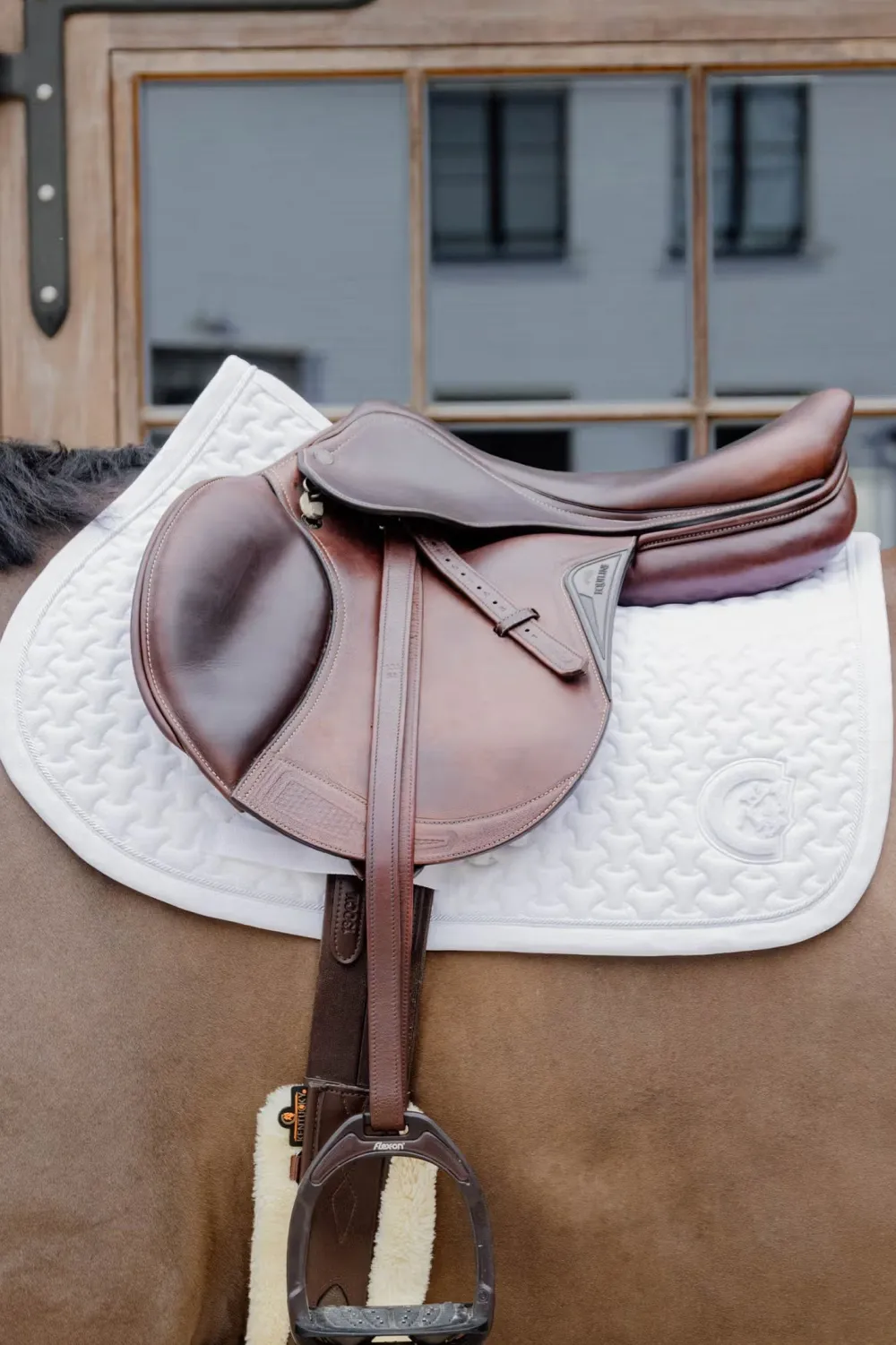 Kentucky Horsewear Kentucky Horsewear|Schabrak & Huvor-Schabrak 3D Logo Vit