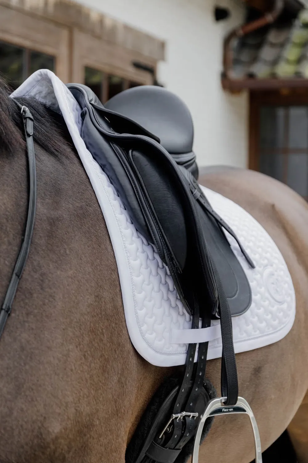Kentucky Horsewear Kentucky Horsewear|Schabrak & Huvor-Schabrak 3D Logo Vit