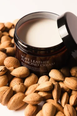 Grooming Deluxe Grooming Deluxe|Skötsel & Hästvård-Soft Almond Läderkräm 450ml