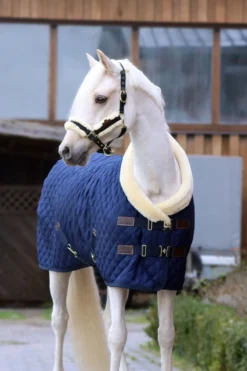 Kentucky Horsewear Hästtäcken & Flughuvor-Stalltäcke Show Rug 160g Navy
