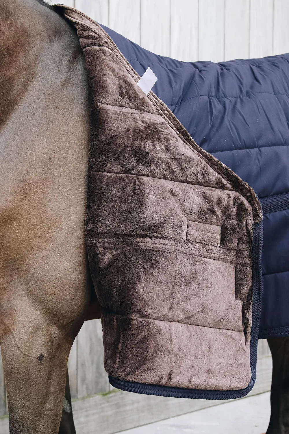 Kentucky Horsewear Hästtäcken & Flughuvor-Stalltäcke Skin Friendly 300g Navy