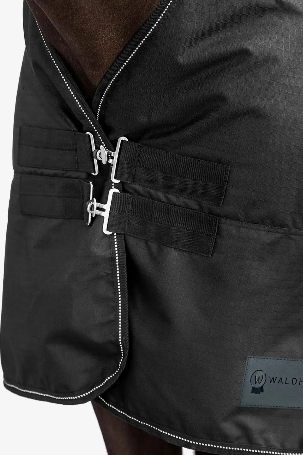 Waldhausen Hästtäcken & Flughuvor-Vintertäcke Nordic Halvhals 200g Svart